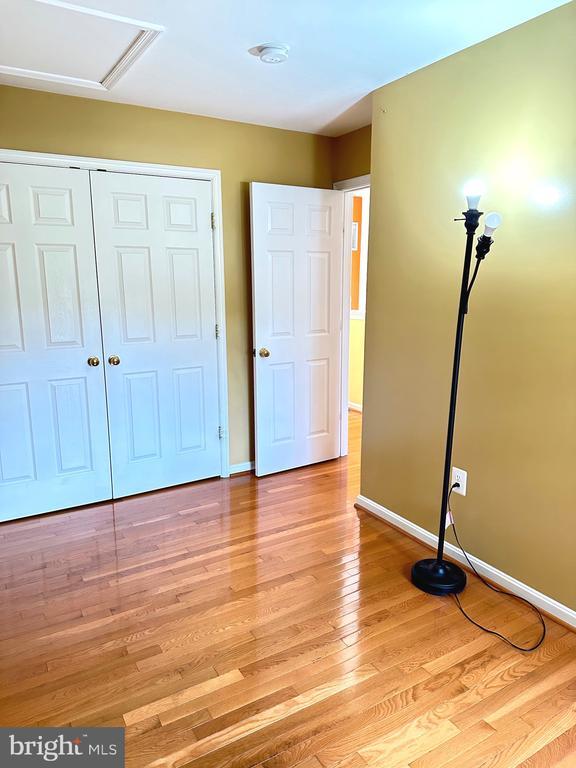 Building Photo - 20408 River Bank St