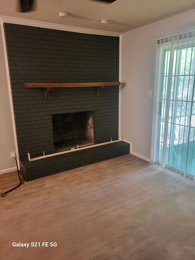 Building Photo - 2845 Fawnwood Cir