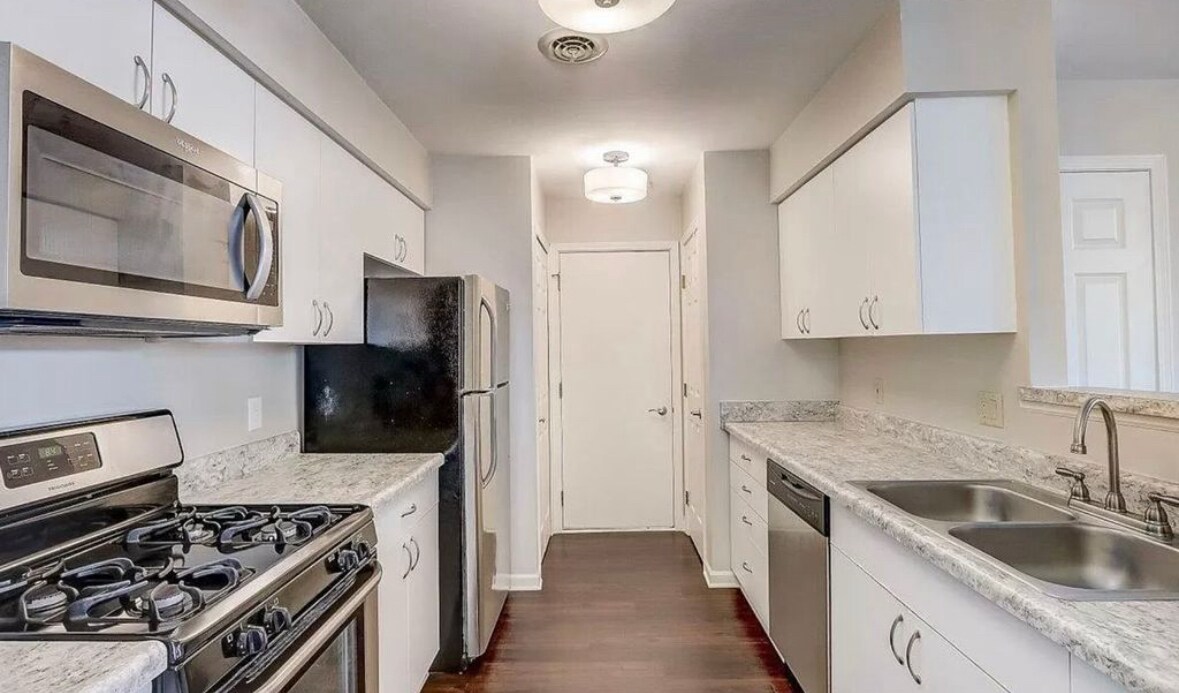 Building Photo - 2851 Holborn Cir