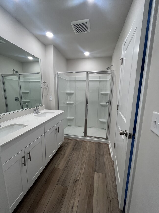 Building Photo - 5113 Brailey Cir