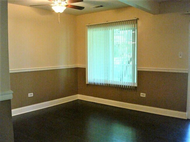 Building Photo - 2252 N Baldwin Way