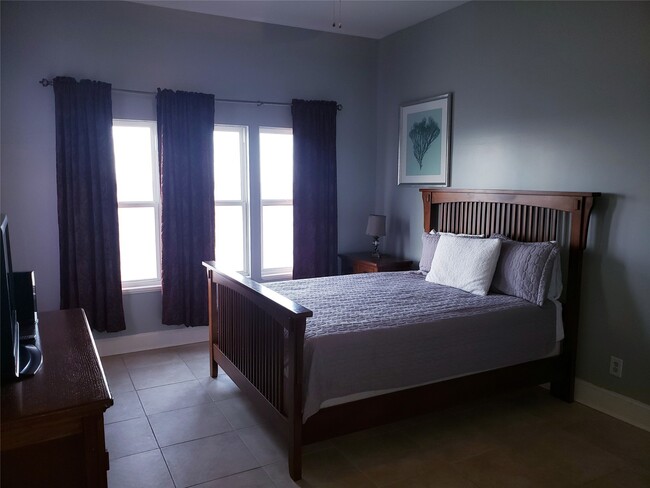 Building Photo - 3716 Sabrina