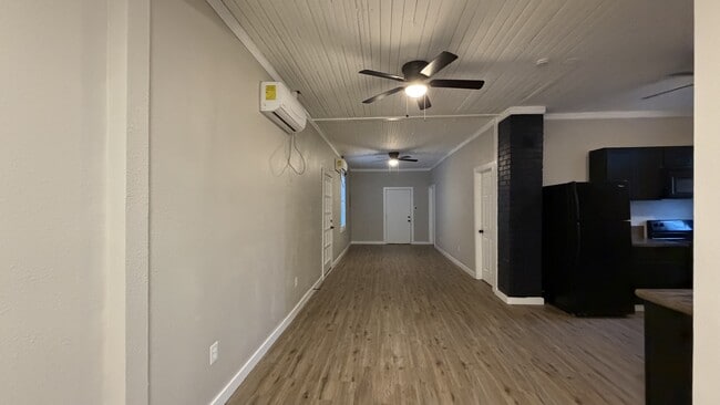 Building Photo - 1401 Monterey St