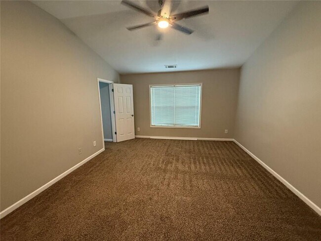 Building Photo - 5750 Carrington Pl