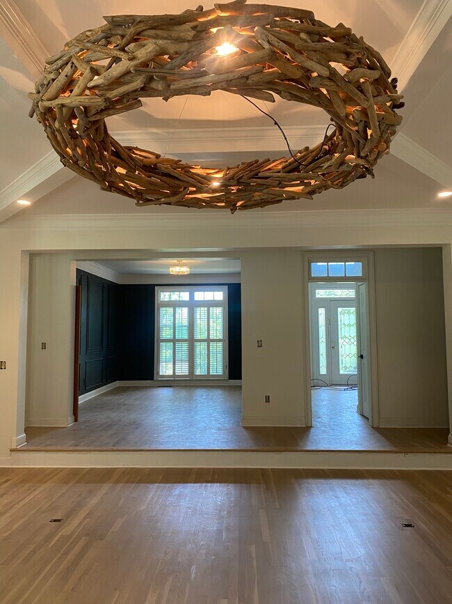 Building Photo - 9301 Grist Mill Ct