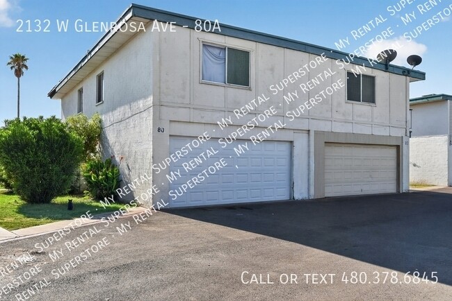 Building Photo - 2132 W Glenrosa Ave