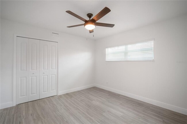 Building Photo - 3916 Doral Dr