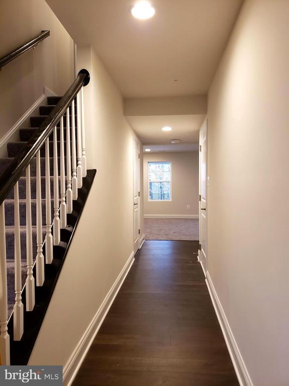 Building Photo - 3639 Duckhorn Way