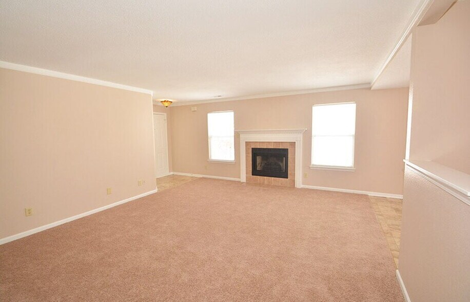 Building Photo - 7756 Mistflower Ln