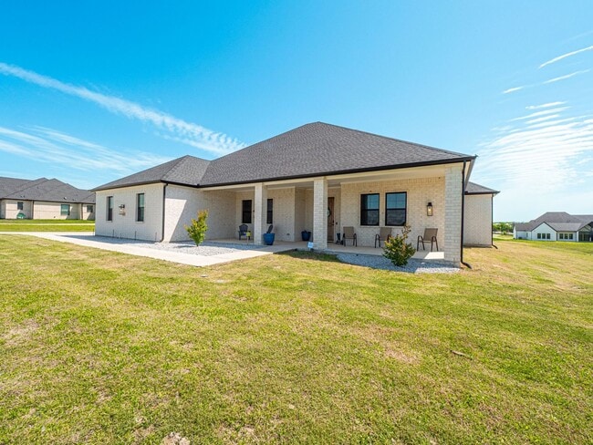 Building Photo - open concept 4bd - rent to own