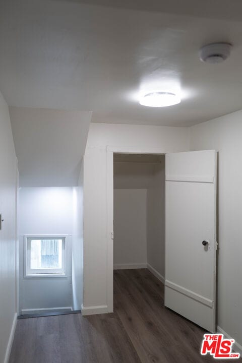 Building Photo - 824 S Bonnie Brae St