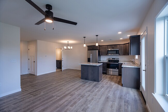 Building Photo - 3408 Green Pastures Ln