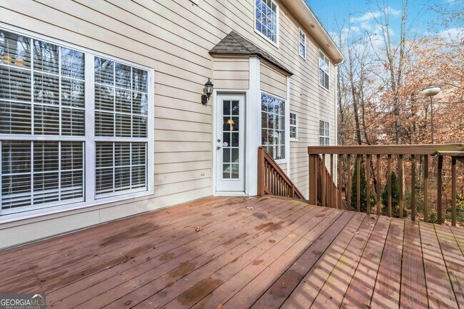 Building Photo - 825 Somerset Vale Dr