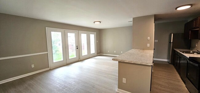 Building Photo - 3109 Darden Rd