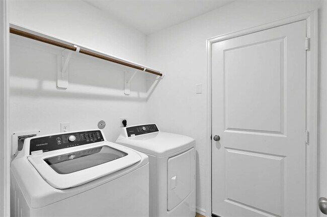 Building Photo - 27010 Rimini Pt Dr