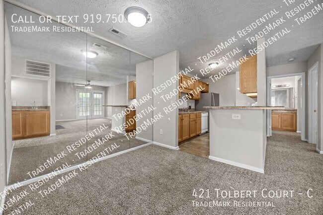 Building Photo - 421 Tolbert Ct