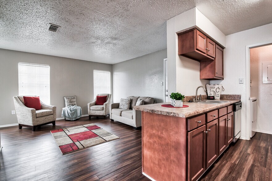 Willowbend Lake 11070 Mead Rd Baton Rouge LA 70816 Apartment Finder