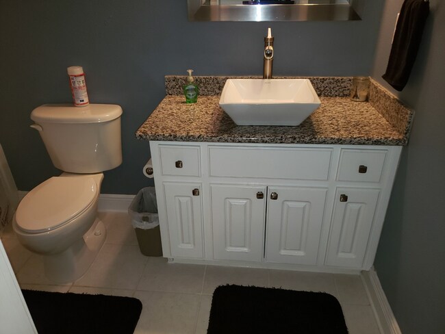 Building Photo - 2061 Riviera Ln S