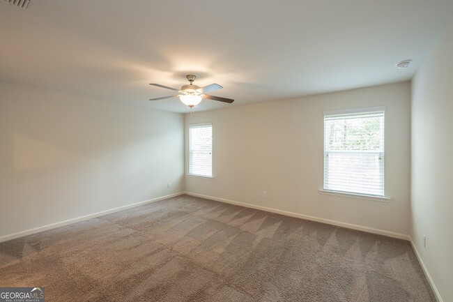 Building Photo - 1585 Villageside Ct