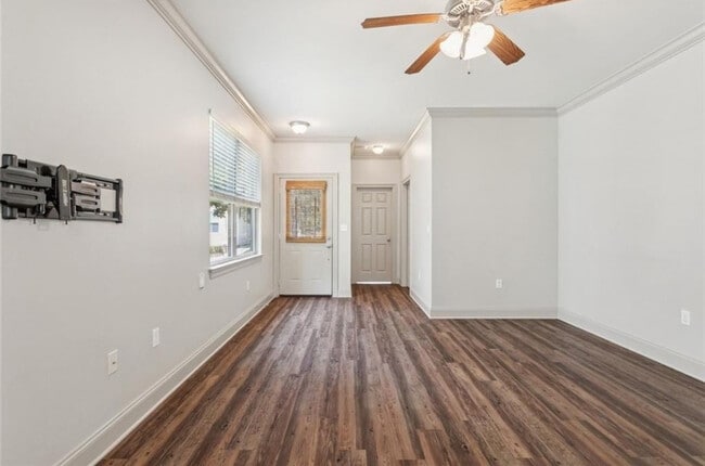 Building Photo - 3005 Dundee Loop S