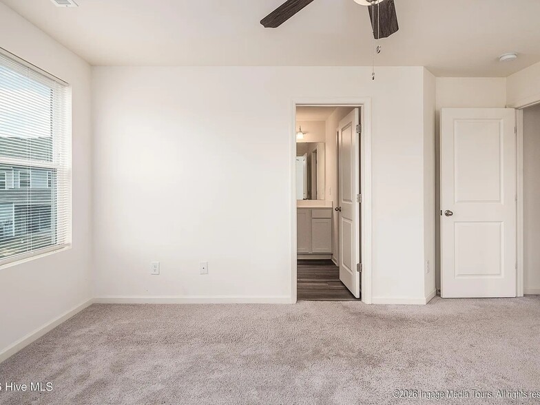 Building Photo - 3413 Baybrook Pl