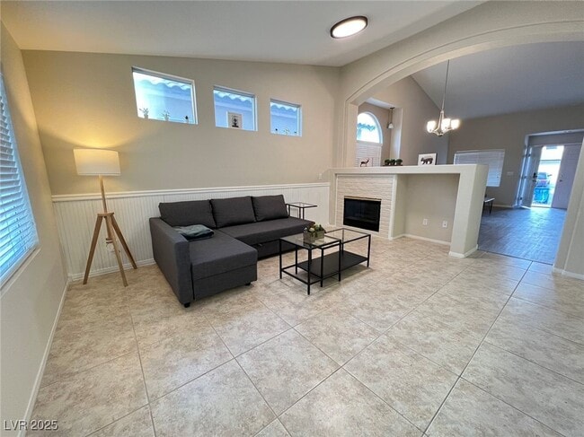 Building Photo - 8109 Greenbush Dr