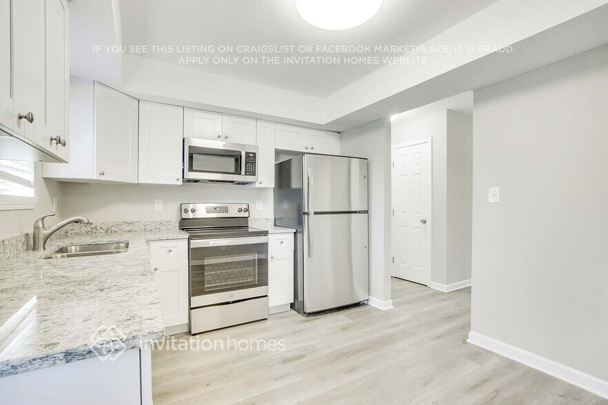 Building Photo - 6355 Ashdale Dr