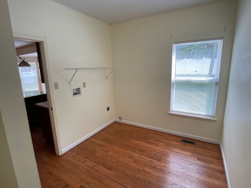 Building Photo - 3802 Scarlet Oak Dr