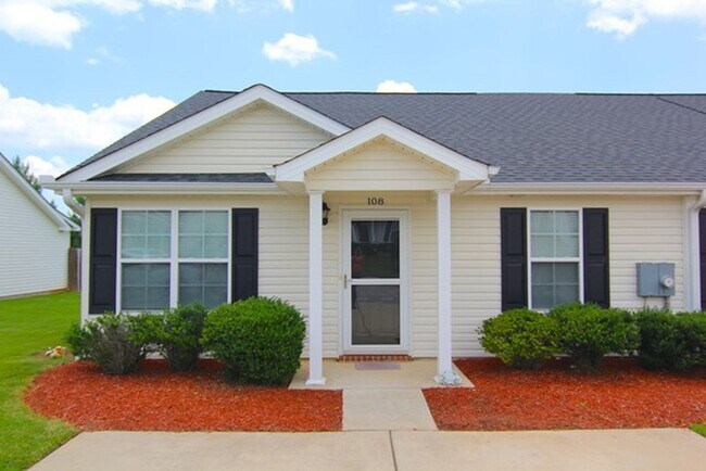 Building Photo - 108 Mistletoe Way