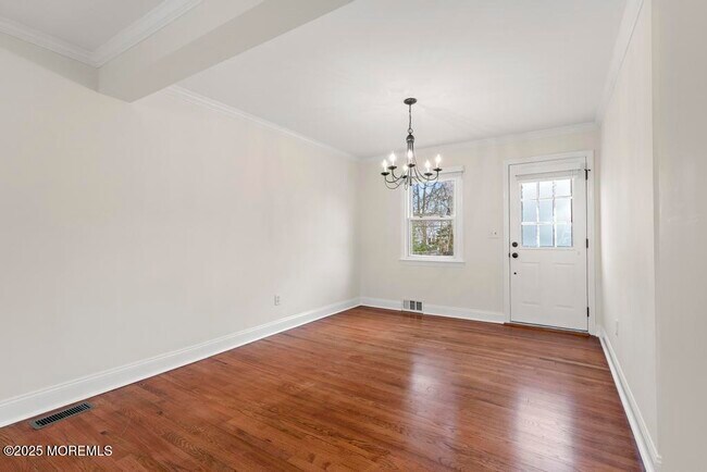 Building Photo - 308 Buttermere Ave