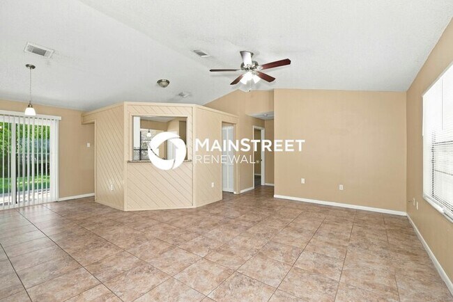 Building Photo - 3 Bedroom Pet-Friendly Home in Palm Bay, FL with Main Street Renewal