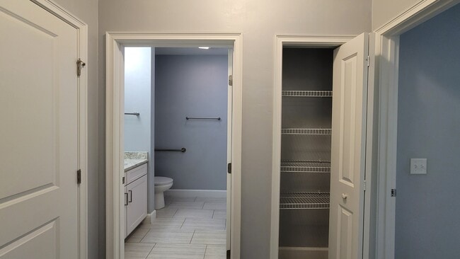 Building Photo - 1088 NW 126 Way