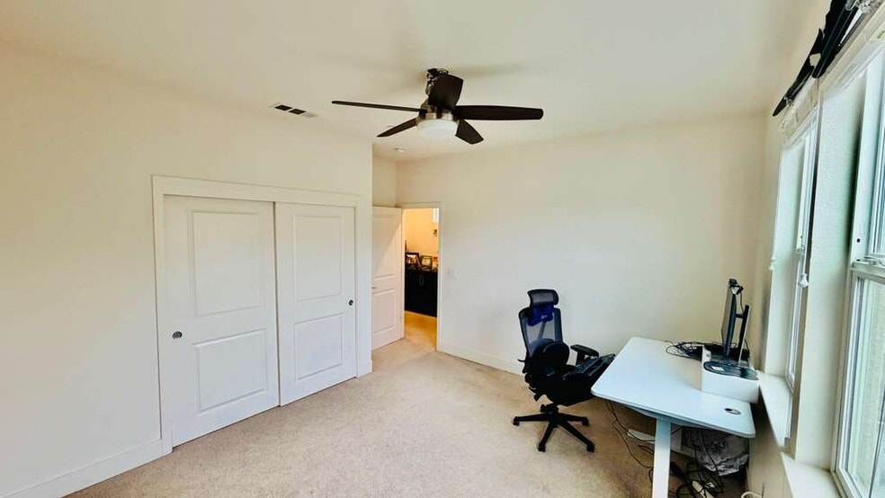 Building Photo - 2617 Alliston Loop