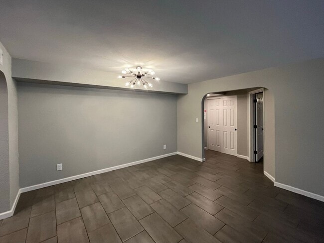 Building Photo - 2 Bedroom Condo in the Scottsdale Terrace Condominiums Community Near N Pima Rd and E Indian Scho...