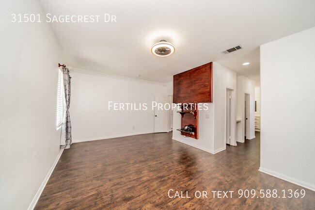 Building Photo - 31501 Sagecrest Dr