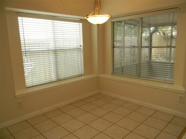 Building Photo - 2511 Branch View Ln