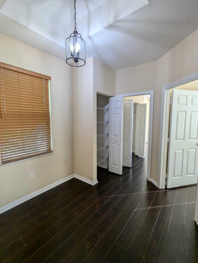 Building Photo - 5162 White Oleander