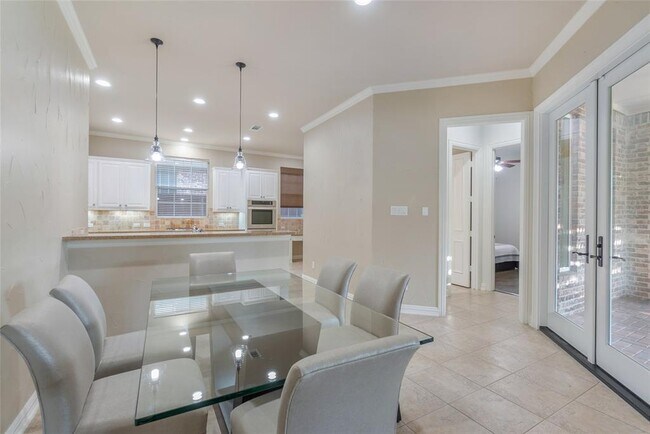 Building Photo - 5327 Elm Spring Ln