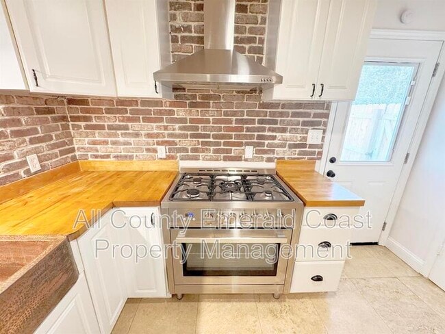 Building Photo - 4104 Indian Bayou N