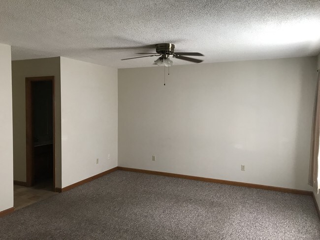 Building Photo - 1003 North Ave