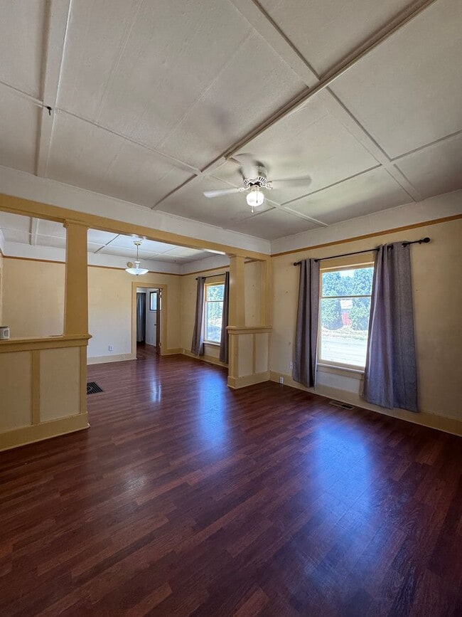 Building Photo - 509 N Cle Elum St