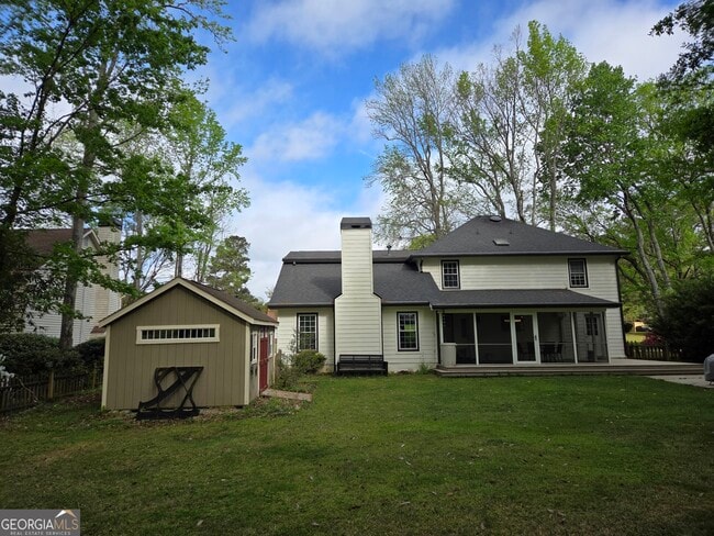 Building Photo - 215 Calgary Dr