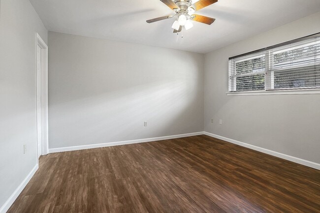 Building Photo - 1854 Peck Dr