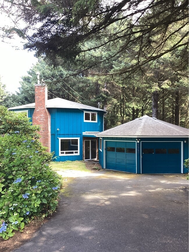 Primary Photo - 6989 SW Surfland St