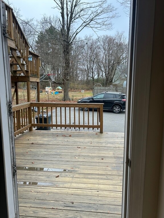 Building Photo - 31 Wellington St