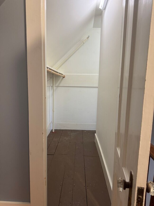 Building Photo - 3 Bedroom in Downtown Lebanon