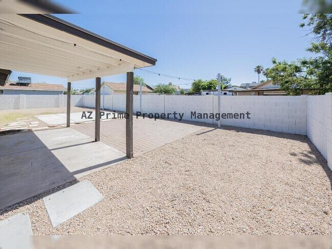 Building Photo - 10251 N 53rd Ave