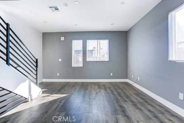 Building Photo - 11639 Burbank Blvd