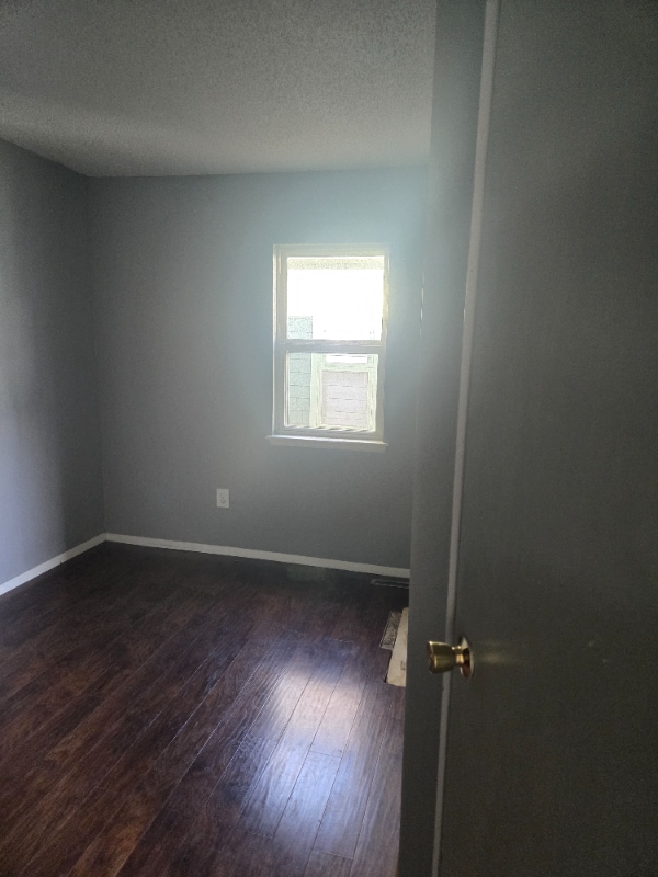 Building Photo - 630 E St Vrain St