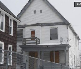 Building Photo - 1938N26thY